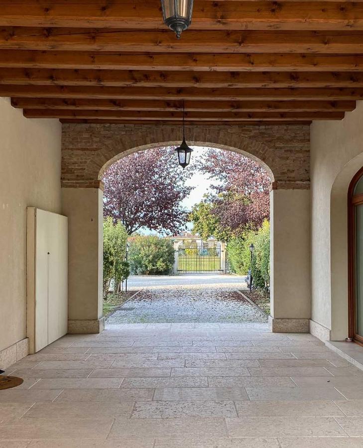Appartamento C'Est La Vie In Barchessa Veneta Fiesso D'artico Exterior photo